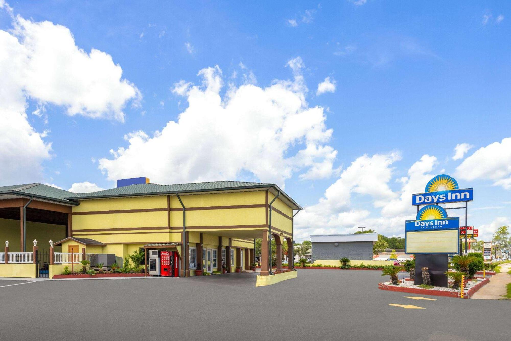 Days Inn By Wyndham Waycross Eksteriør bilde